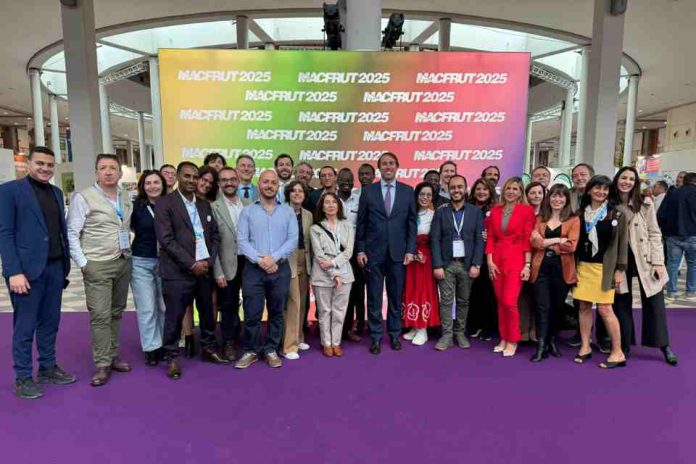 Cadenas globales, innovación y colaboraciones: en Macfrut 2026, el compromiso con la agricultura sostenible de la Agencia Italiana para la Cooperación al Desarrollo 