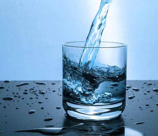 Día Mundial del Agua 2026: 2,1 mil millones de personas sin acceso a agua potable y 31% del PIB global en riesgo hídrico