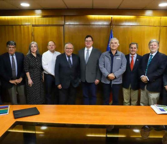 Ministerio de Agricultura busca reforzar trabajo público-privado para impulsar desarrollo del sector lácteo