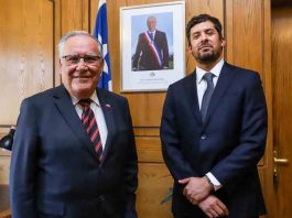 Ministro Jaime Campos se reúne con el nuevo director nacional del SAG, Domingo Rojas Philippi Ministro Jaime Campos se reúne con el nuevo director nacional del SAG, Domingo Rojas Philippi