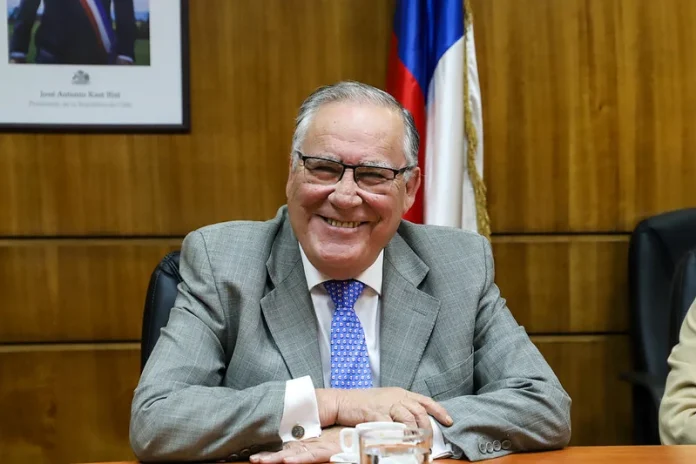 Ministro Campos: “La fortaleza sanitaria y el agua serán claves para la competitividad del agro chileno”