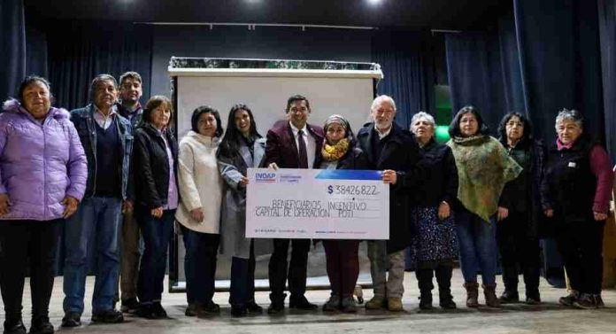 INDAP Los Ríos entrega capital de operación a 116 usuarios del PDTI en la comuna de Los Lagos