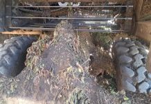 La industria del tomate toma medidas para detener la propagación de malezas parásitas.