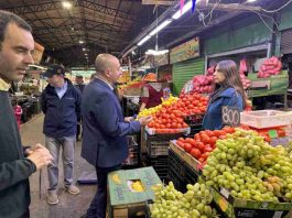 Más de 3.700 personas de ferias libres han participado en capacitaciones de la defensoría del contribuyente