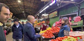 Más de 3.700 personas de ferias libres han participado en capacitaciones de la defensoría del contribuyente