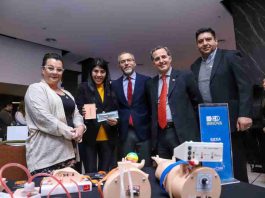 Más de mil reuniones de negocios y pitch de inversión tendrán empresas chilenas de tecnología y servicios ante compradores y fondos internacionales