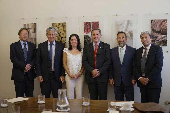 Ministerio de Agricultura facilitador de la actividad agrícola cooperativa, reunión ANCCh Minagri Subsecretario de Agricultura refuerza el rol del Ministerio para ser un facilitador de la actividad agrícola cooperativa