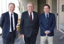 Ministro de Agricultura se reúne con Directorio de Frutas de Chile