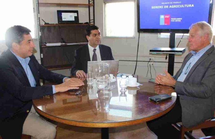 Seremi de Agricultura se reúne con Socabio para abordar temas del agro regional Seremi de Agricultura se reúne con Socabio para abordar temas del agro regional