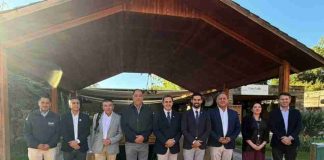 Subsecretario Francesco Venezian se reúne con pisqueros y reafirma respaldo del Gobierno al desarrollo del sector