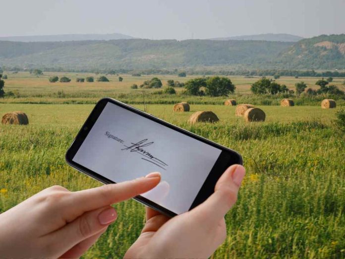 ¿Cómo acceder a una asesoría legal laboral online desde el campo?