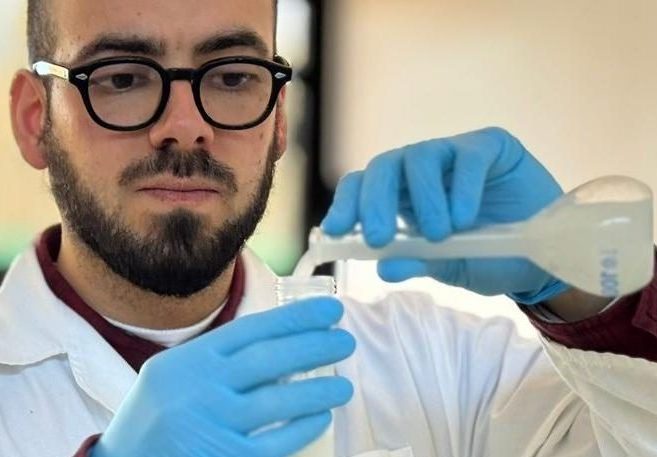 Investigador de INIA Carillanca consolida vínculo científico con España en enfermedades del almendro Investigador de INIA Carillanca consolida vínculo científico con España en enfermedades del almendro