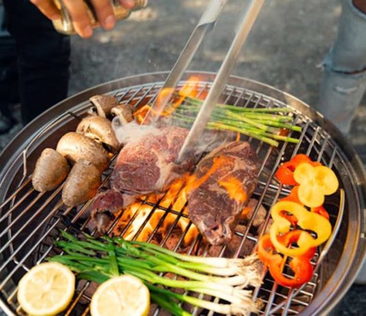 Kit parrillero esencial en Chile: qué accesorios necesitas de verdad según tu tipo de parrilla Kit parrillero esencial en Chile: qué accesorios necesitas de verdad según tu tipo de parrilla