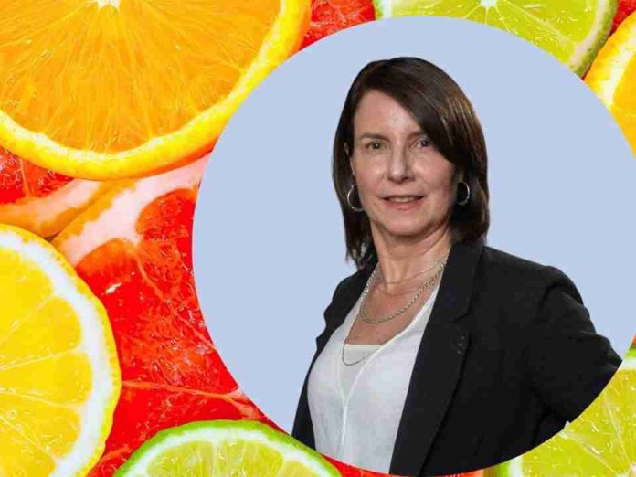 Monserrat Valenzuela asume la presidencia del Comité de Cítricos de Frutas de Chile (1) Monserrat Valenzuela asume la presidencia del Comité de Cítricos de Frutas de Chile