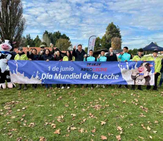 Aproleche Osorno conmemoró el Día Mundial de la Leche junto a la comunidad educativa Aproleche Osorno conmemoró el Día Mundial de la Leche junto a la comunidad educativa