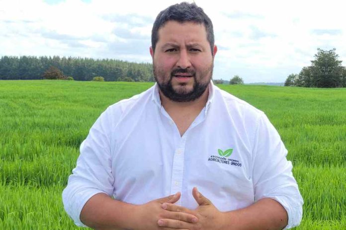Camilo Guzmán, presidente de la Asociación Gremial Agricultores Unidos de Chile A.G. Camilo Guzmán, presidente de la Asociación Gremial Agricultores Unidos de Chile A.G.