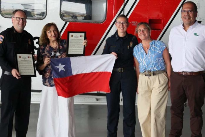 Chile presenta en Estados Unidos su modelo de gestión tecnológica en el principal encuentro de innovación aplicada a incendios forestales Chile presenta en Estados Unidos su modelo de gestión tecnológica en el principal encuentro de innovación aplicada a incendios forestales