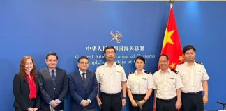 SAG y Frutas de Chile logran acuerdos para avanzar en materias logísticas y optimizar la llegada de las frutas frescas chilenas a China SAG y Frutas de Chile logran acuerdos para avanzar en materias logísticas y optimizar la llegada de las frutas frescas chilenas a China