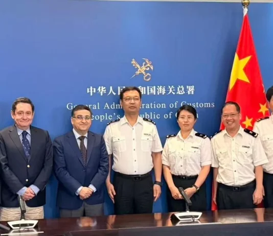 SAG y Frutas de Chile logran acuerdos para avanzar en materias logísticas y optimizar la llegada de las frutas frescas chilenas a China SAG y Frutas de Chile logran acuerdos para avanzar en materias logísticas y optimizar la llegada de las frutas frescas chilenas a China