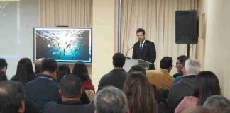 Summit Acuícola 2026 abordó en la UCN los desafíos tecnológicos para fortalecer la industria nacional Con una alta convocatoria presencial y asistentes conectados online desde distintos puntos del país, el Summit Acuícola 2026 consolidó a la Universidad Católica del Norte (UCN) como un punto de encuentro entre el mundo científico, la industria acuícola y el desarrollo regional.