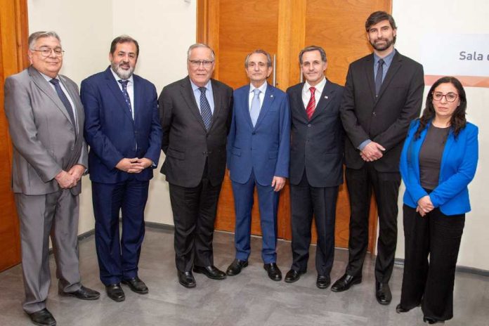 En Universidad de Las Américas y con la presencia del Ministro y Subsecretario de Agricultura, Colegio de Ingenieros Agrónomos de Chile realizó su ceremonia anual de premiación 2026 En Universidad de Las Américas y con la presencia del Ministro y Subsecretario de Agricultura, Colegio de Ingenieros Agrónomos de Chile realizó su ceremonia anual de premiación 2026