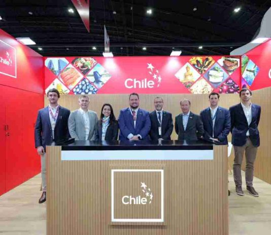 Frutas de Chile protagoniza intensa agenda para consolidar la presencia de las frutas frescas en el Sudeste Asiático Frutas de Chile protagoniza intensa agenda para consolidar la presencia de las frutas frescas en el Sudeste Asiático
