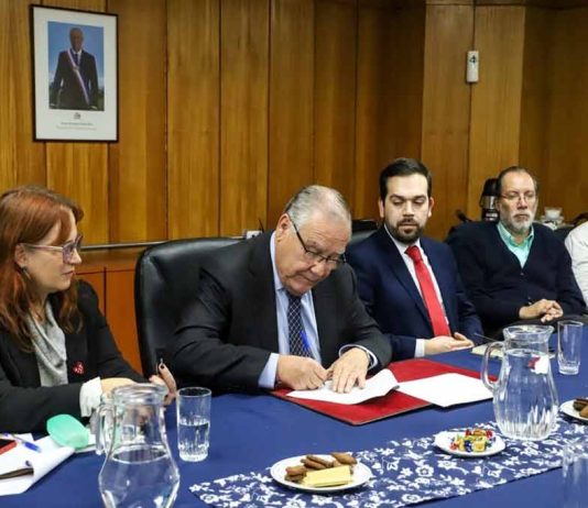 Ministro Jaime Campos firmó el decreto que formaliza el Comité técnico público privado de apoyo y fortalecimiento del cooperativismo agroalimentario y rural Ministro Jaime Campos firmó el decreto que formaliza el Comité técnico público privado de apoyo y fortalecimiento del cooperativismo agroalimentario y rural