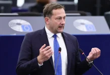 Unión Europea | Hansen dice que le gustaría ayudar con más financiación por el precio de los fertilizantes pero que el dinero es «limitado» Unión Europea | Hansen dice que le gustaría ayudar con más financiación por el precio de los fertilizantes pero que el dinero es "limitado"