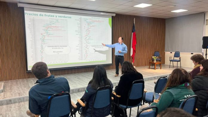 Mesa Hortícola Regional abordó desafíos y prioridades del sector en INIA La Platina