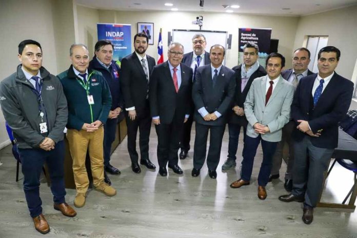 Ministro de Agricultura refuerza coordinación regional y destaca rol estratégico del Biobío para el desarrollo forestal del país