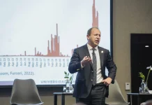 “Inversión, inversión, inversión”: Economista Alejandro Weber dice que la agricultura debe recuperar competitividad en una temporada desafiante “Inversión, inversión, inversión”: Economista Alejandro Weber dice que la agricultura debe recuperar competitividad en una temporada desafiante