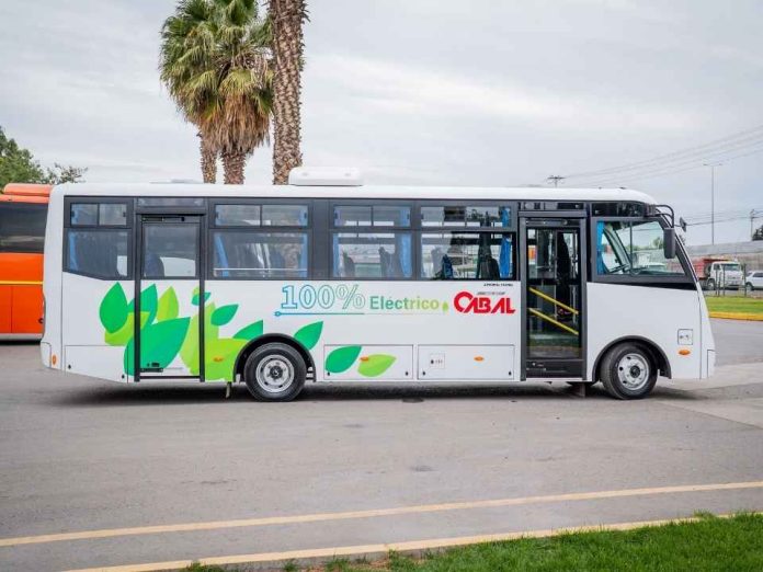Así son los nuevos taxibuses eléctricos que recorrerán las zonas rurales de Chile Así son los nuevos taxibuses eléctricos que recorrerán las zonas rurales de Chile