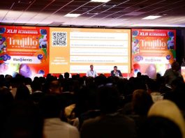 Cambio climático, genética y eficiencia marcaron la primera jornada del Seminario Internacional Blueberries Trujillo 2026 Cambio climático, genética y eficiencia marcaron la primera jornada del Seminario Internacional Blueberries Trujillo 2026