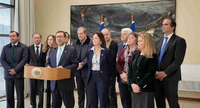 Frutas de Chile participa en reunión con Cancillería para abordar negociación arancelaria con Estados Unidos