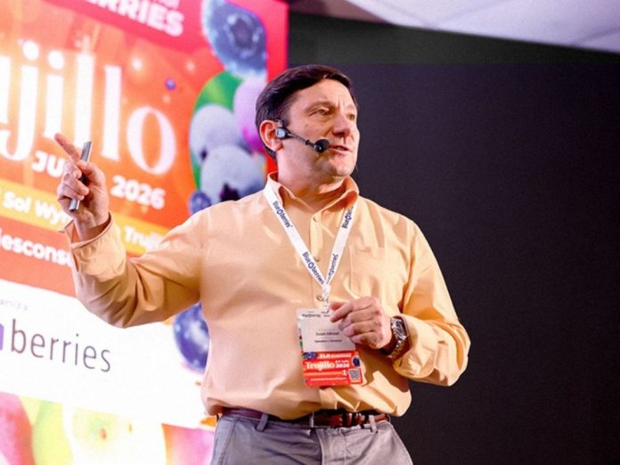 Juan Hirzel «Las nuevas variedades de arándanos exigen una nutrición de precisión» Juan Hirzel: «Las nuevas variedades de arándanos exigen una nutrición de precisión»
