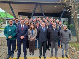 Ministro (s) de Agricultura encabeza mesa de trabajo que busca fortalecer la industria frutícola de la Región de O’Higgins Ministro (s) de Agricultura encabeza mesa de trabajo que busca fortalecer la industria frutícola de la Región de O'Higgins