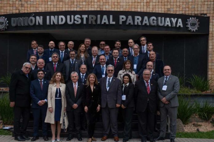 Presidente de Fedecarne participó en gira presidencial por Paraguay y Uruguay Presidente de Fedecarne participó en gira presidencial por Paraguay y Uruguay