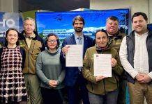 Servicio de Biodiversidad y Áreas Protegidas y Sindicato Nacional de Guardaparques de CONAF firman protocolo de acuerdo para el traspaso institucional Servicio de Biodiversidad y Áreas Protegidas y Sindicato Nacional de Guardaparques de CONAF firman protocolo de acuerdo para el traspaso institucional