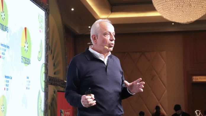 La industria chilena del kiwi mira al futuro en el Kiwi Day 2026: “Tenemos una oportunidad espectacular, con niveles de consumo históricos y el valor más alto de su historia” La industria chilena del kiwi mira al futuro en el Kiwi Day 2026: “Tenemos una oportunidad espectacular, con niveles de consumo históricos y el valor más alto de su historia”