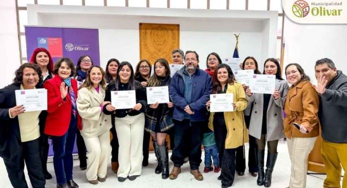 15 mujeres de Olivar se certificaron en técnicas de inspección de frutas de exportación 15 mujeres de Olivar se certificaron en técnicas de inspección de frutas de exportación