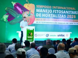 Reportaje | Avances en sanidad vegetal y nutrición biológica: Carlos Meza expone el modelo regenerativo de Terragénesis en los principales foros agrícolas de México Reportaje | Avances en sanidad vegetal y nutrición biológica: Carlos Meza expone el modelo regenerativo de Terragénesis en los principales foros agrícolas de México