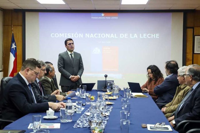 Comisión Nacional de la Leche analiza recuperación del sector y define prioridades para 2026-2027 Comisión Nacional de la Leche analiza recuperación del sector y define prioridades para 2026-2027