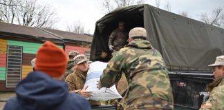 Con apoyo del Ejército, Gobierno entrega alimentación animal a agricultores afectados por las emergencias climáticas