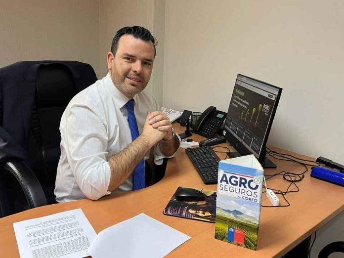 Cristián Buccione, director de Agroseguros “Queremos que Agroseguros avance hacia un sistema de gestión de riesgos del sector productivo agrícola” Cristián Buccione, director de Agroseguros: “Queremos que Agroseguros avance hacia un sistema de gestión de riesgos del sector productivo agrícola”