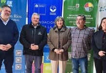 Director ejecutivo de FIA fortalece agenda regional de innovación y visita el Centro de Innovación Colaborativa en Los Ríos Director ejecutivo de FIA fortalece agenda regional de innovación y visita el Centro de Innovación Colaborativa en Los Ríos