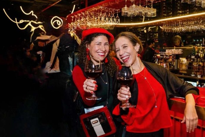Dos chilenas vuelven a destacar entre los referentes internacionales de la comunicación del vino Dos chilenas vuelven a destacar entre los referentes internacionales de la comunicación del vino