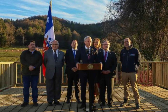 Gobierno da un paso decisivo para la seguridad hídrica de Ñuble con primera tronadura del Embalse Zapallar Gobierno da un paso decisivo para la seguridad hídrica de Ñuble con primera tronadura del Embalse Zapallar