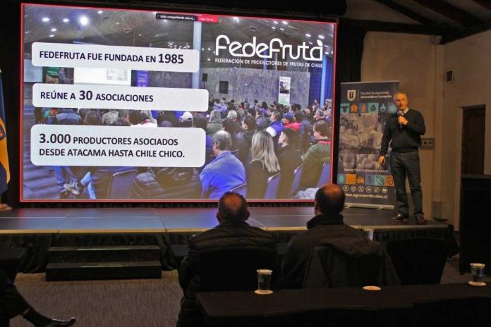 Presidente de Fedefruta reitera necesidad de invertir en infraestructura hídrica como desafío de la industria frutícola Presidente de Fedefruta reitera necesidad de invertir en infraestructura hídrica como desafío de la industria frutícola