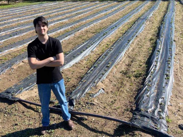 Terra Austral se integra al Grupo Terragénesis para liderar la transición de la agricultura regenerativa en Chile y Latinoamérica Terra Austral se integra al Grupo Terragénesis para liderar la transición de la agricultura regenerativa en Chile y Latinoamérica