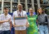 Escultor en madera de Rapa Nui Tomás Tuki Tepano recibió el Premio Maestro Artesano Tradicional Escultor en madera de Rapa Nui Tomás Tuki Tepano recibió el Premio Maestro Artesano Tradicional